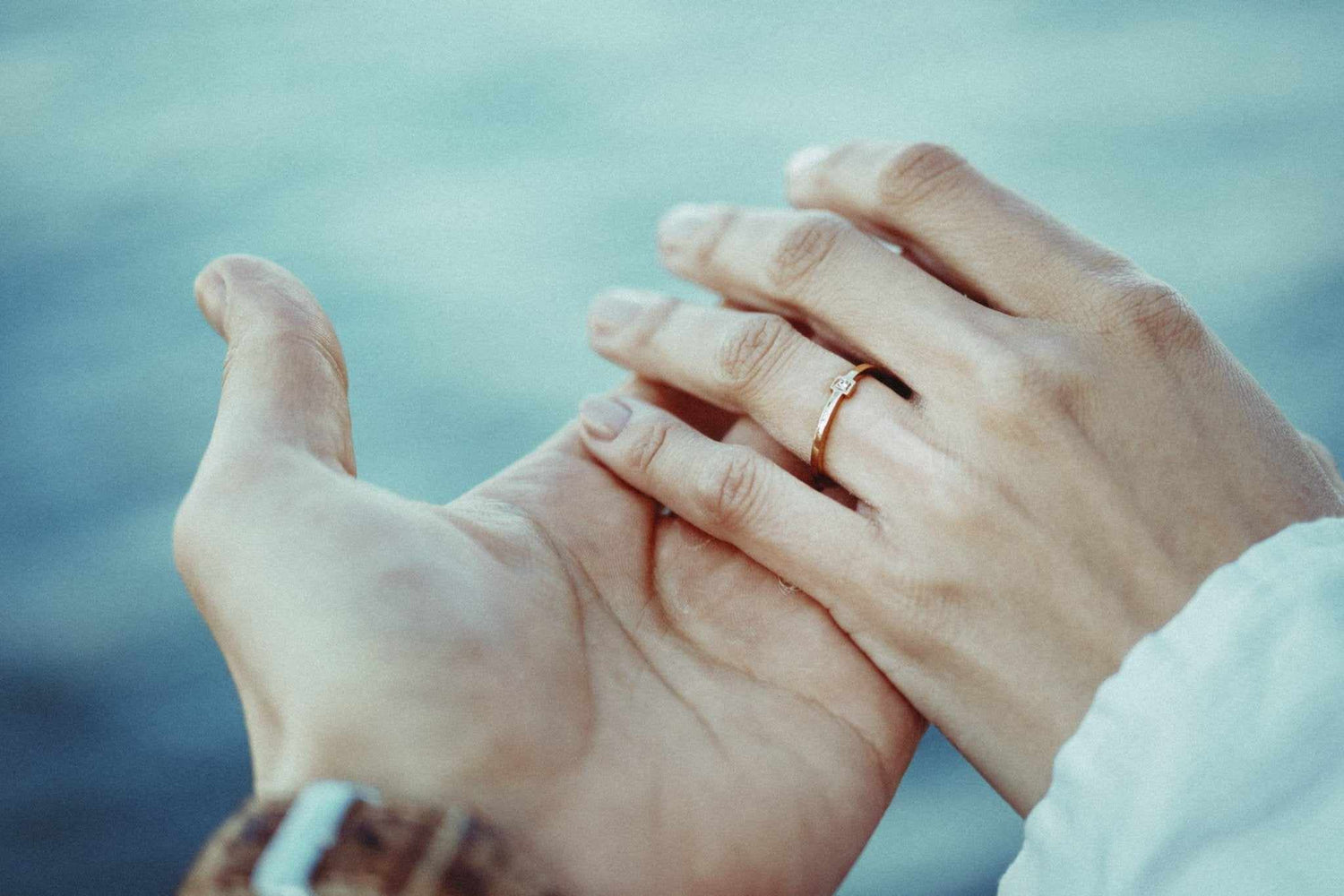 Explore elegance with low profile engagement rings-Hanno Stockholm